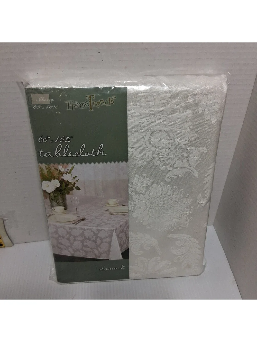 VTG Home Trend Damask Tablecloth 60”x102” Oblong 52% Cotton/48% Polyester White
